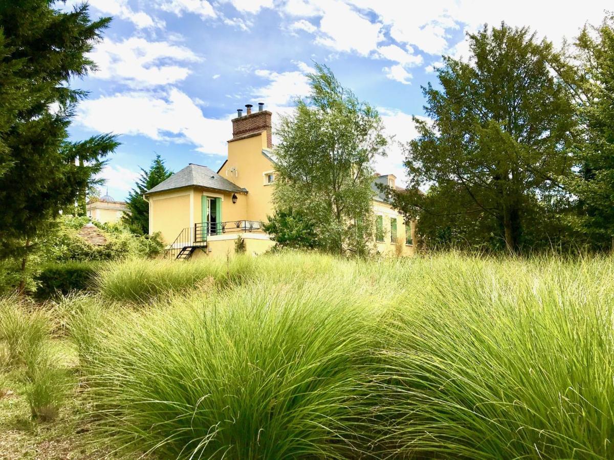 Le Clos De Villeroy Mennecy Eksteriør billede